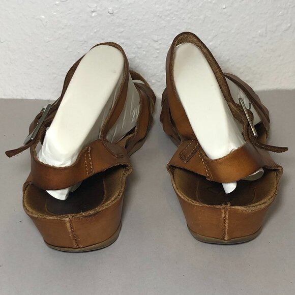 YOKONO Sandals Women's Size 7 Tan Brown Mini Wedge Strappy Shoes Buckle Summer - Picture 7 of 13